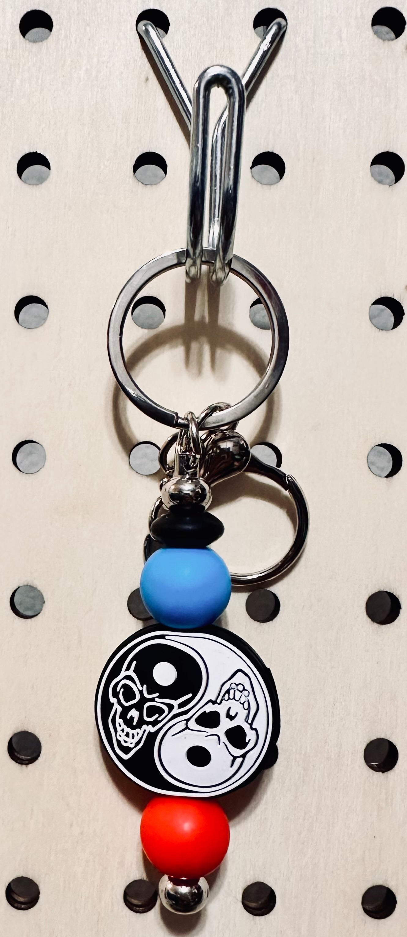 Skull Yin & Yang - Mini Keychain